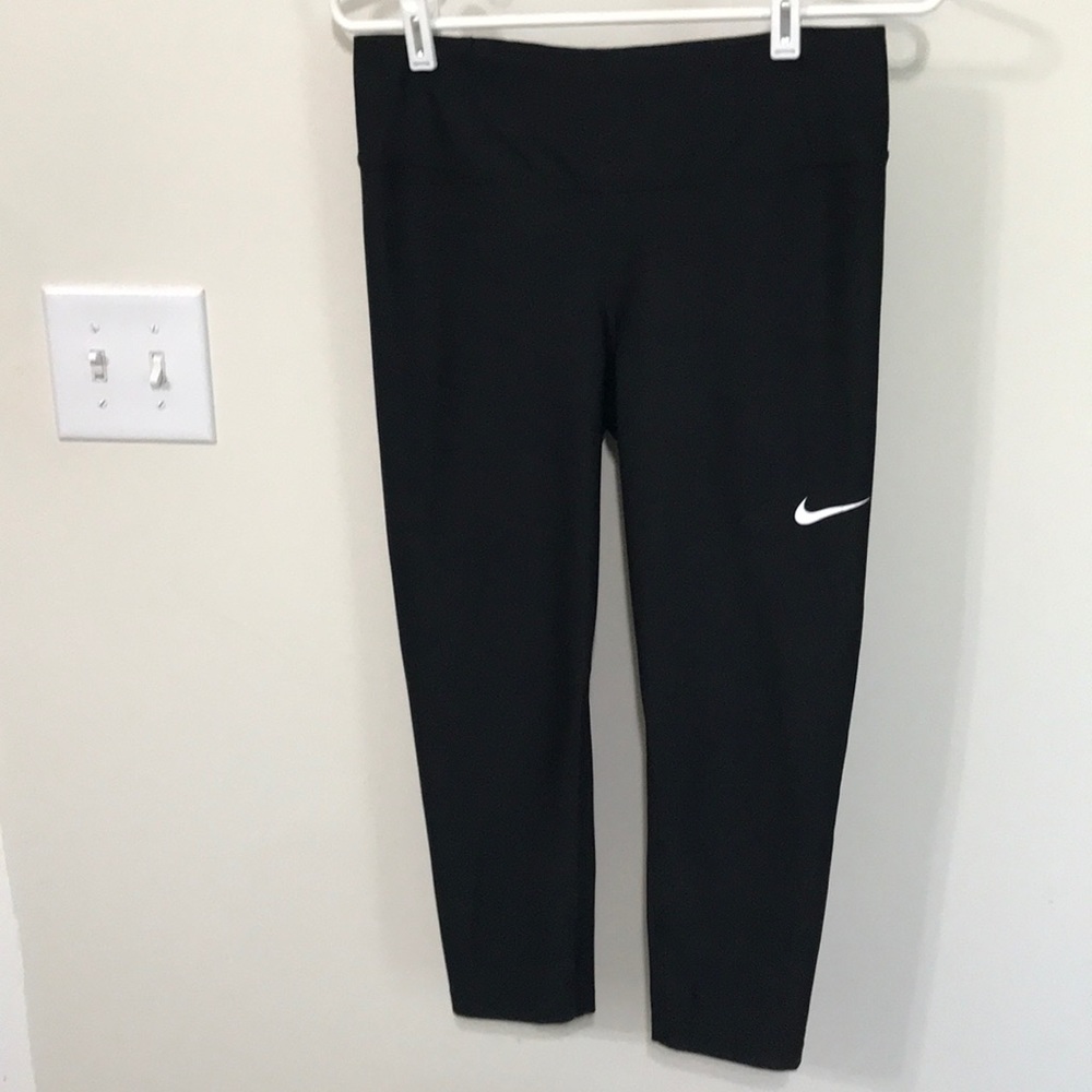 Nike cropped leggings